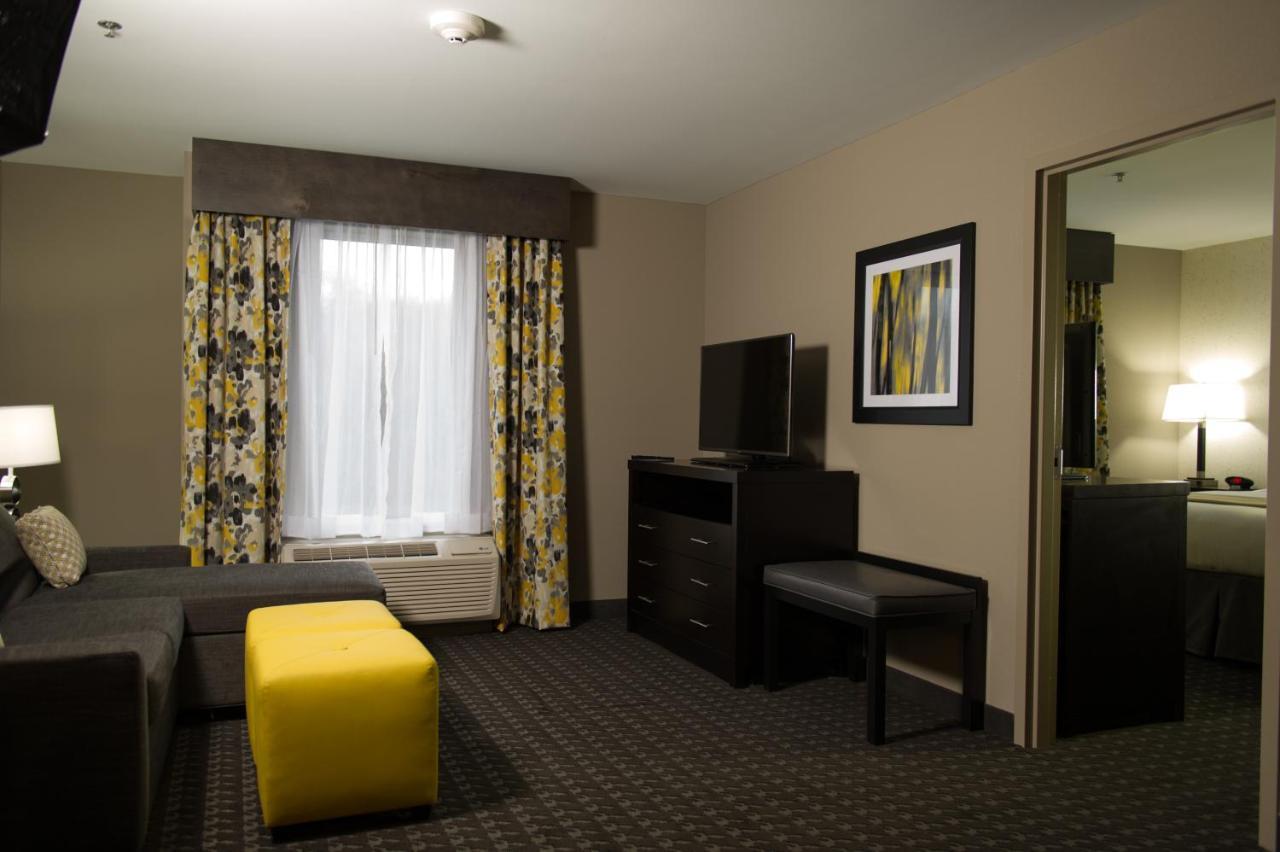 Holiday Inn Express And Suites Madison Central By Ihg Екстер'єр фото